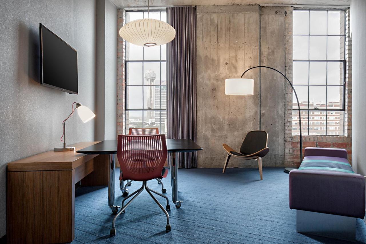 Aloft Dallas Downtown מראה חיצוני תמונה